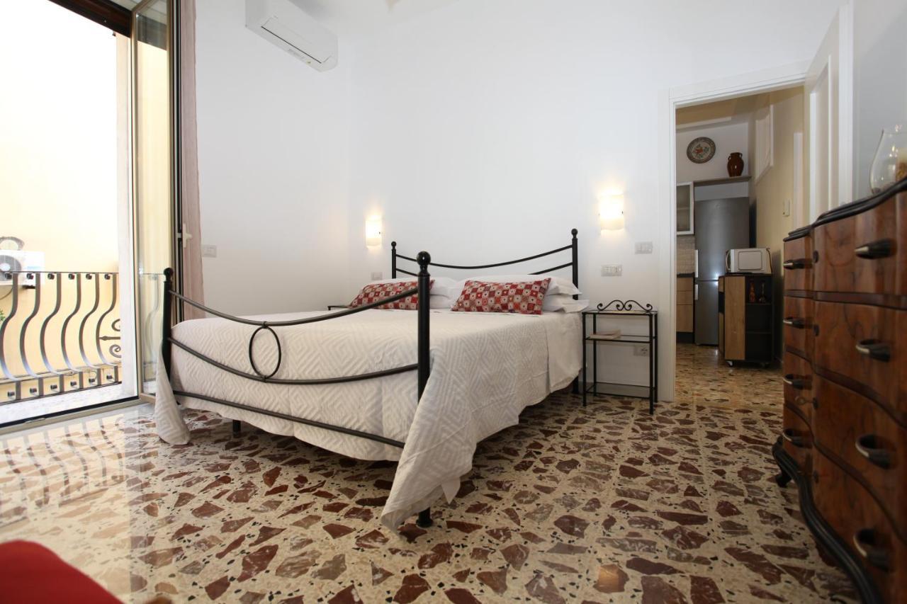 Appartamento Casa Rosa Taormina Esterno foto